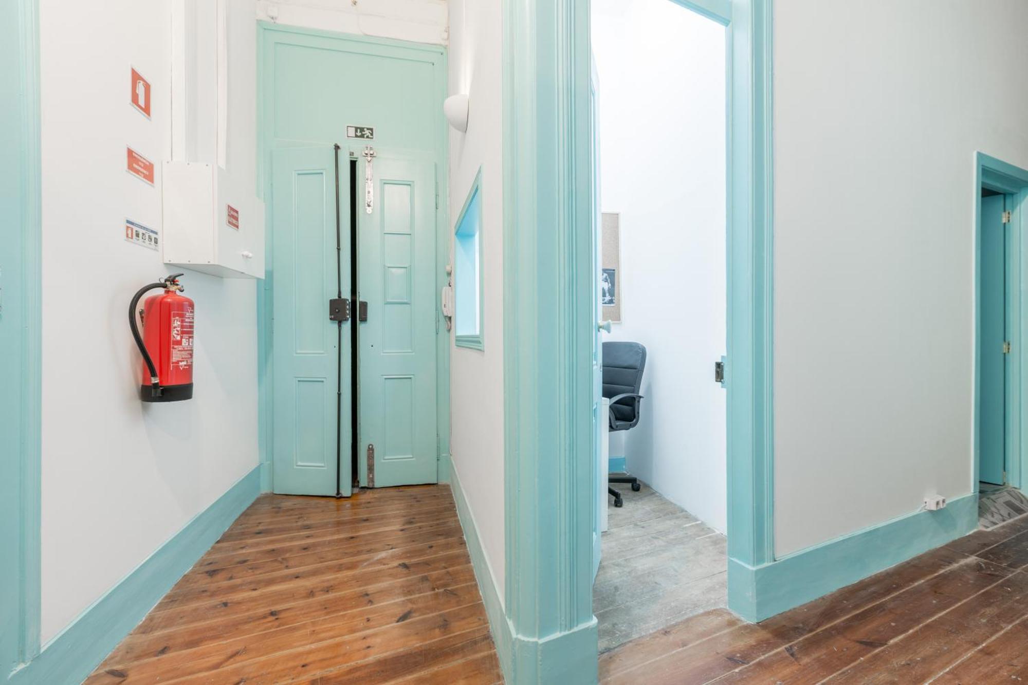 C&O Guest House Lisboa Екстериор снимка